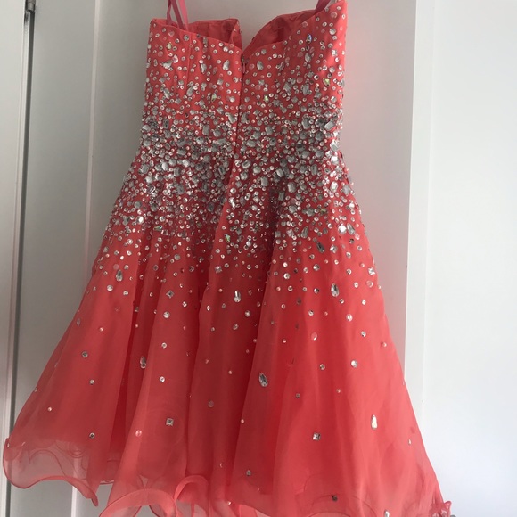 CORAL GRAD DRESS - Picture 3 of 5